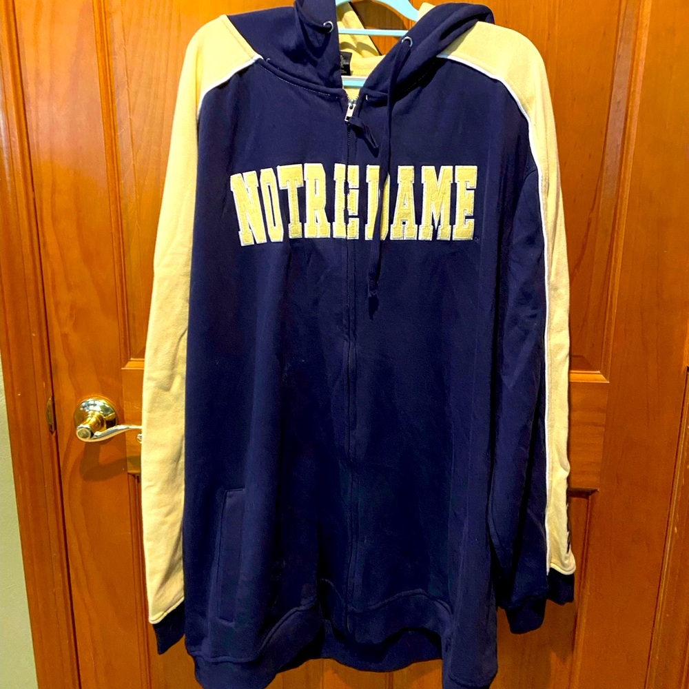 Big and Tall Notre Dame hoodie. Colosseum- 4xlt/4x tall, Barely worn.